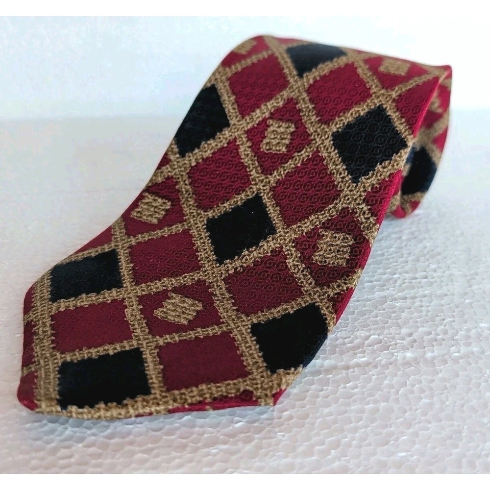 Courchevel by Damon All Silk Made in USA Maroon Harlequin Pattern 56" X 3.75"